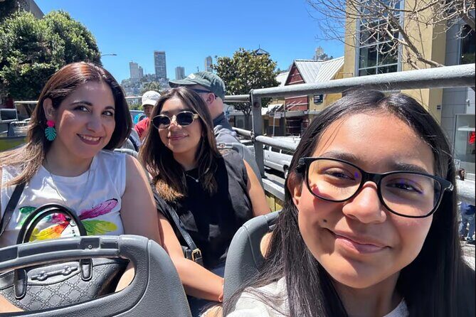 San Francisco: Shared Deluxe Bus sightseeing Tour with 20 Stops - Key Points