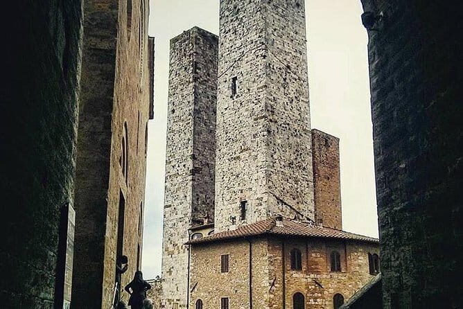San Gimignano and Volterra Tour by Private Luxury Van - Who Is This Tour Perfect For?