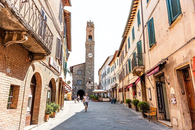 San Gimignano, Chianti and Montalcino Tour through Tuscan wine - An In-Depth Look at the Experience