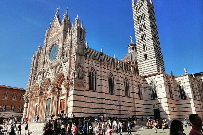 San Gimignano, Siena, Monteriggioni: Fully Escorted Tour, Lunch & Wine Tasting - Who Would Love This Tour?