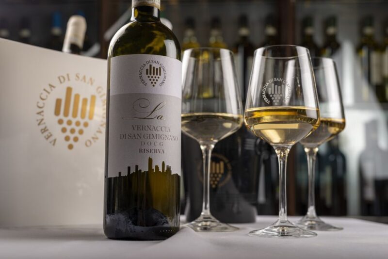 San Gimignano: Vernaccia Wine Tasting Experience - Who Should Consider This Experience?