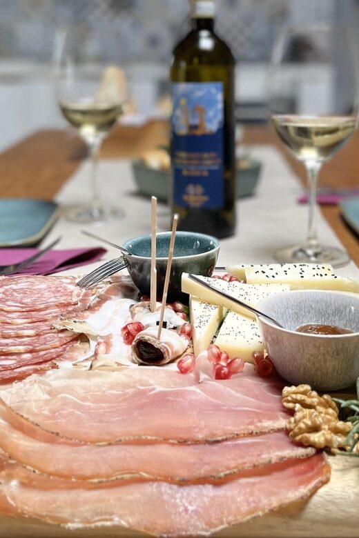 San Gimignano: Vineyard and Cellar Tour with Wine Tasting - Analyzing the Value