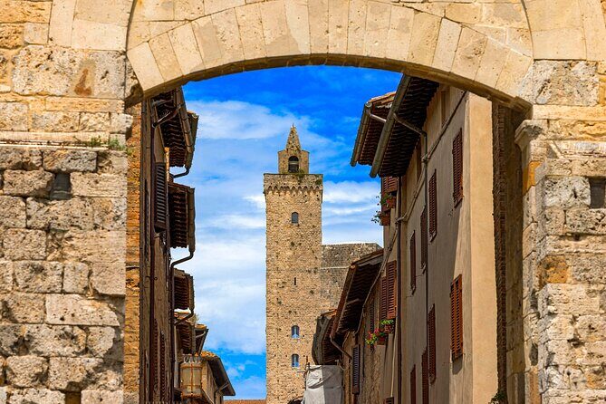 San Gimignano Walking Tour with Audioguide on Your Smartphone - A Deep Dive into the San Gimignano Walking Tour