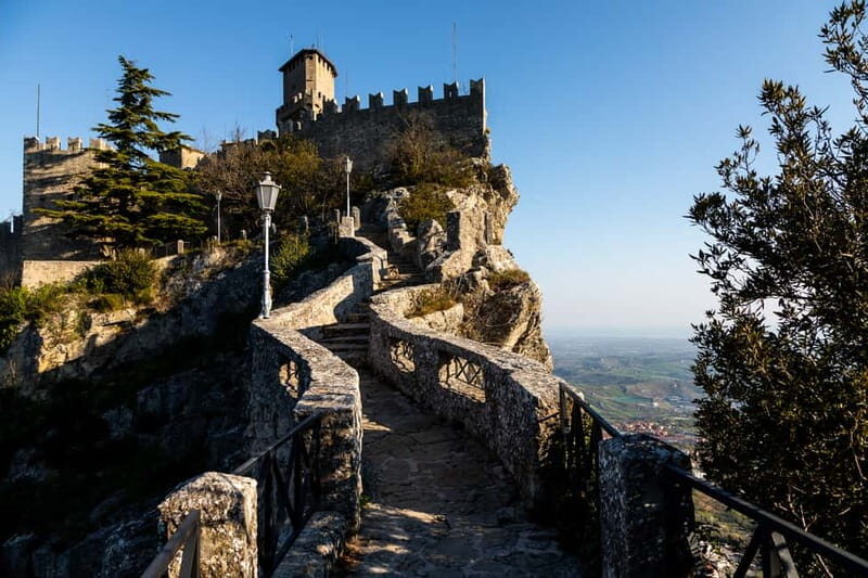 San Marino: Private City Tour + Wonder Welcome KIT - Key Points