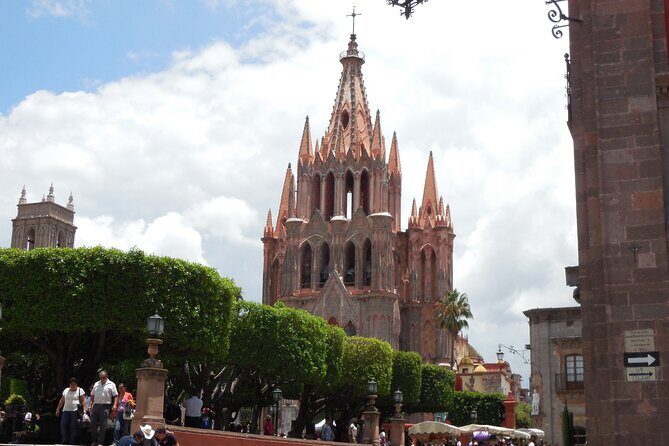 San Miguel de Allende and Queretaro Private Guided Day Tour - Exploring the San Miguel de Allende and Queretaro Private Guided Day Tour: A Detailed Review