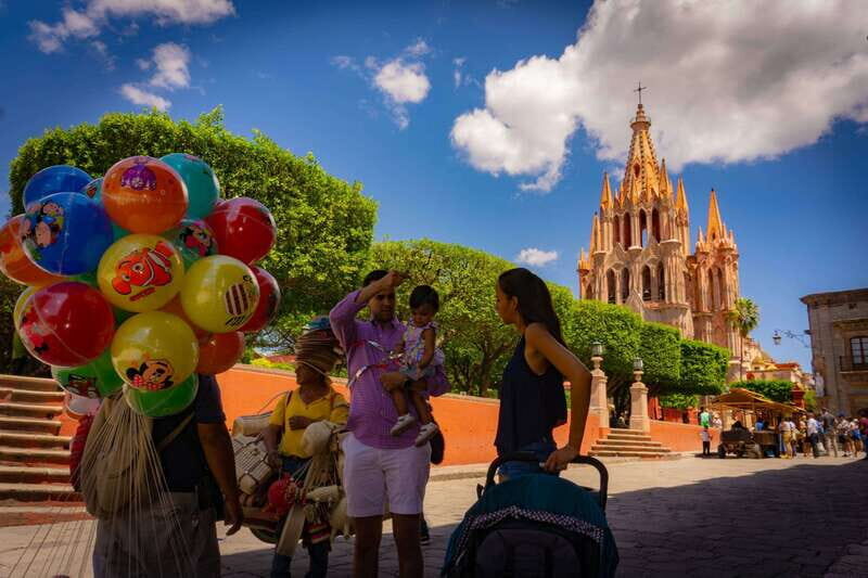 San Miguel De Allende: Downtown Landmarks Walking Tour - A Walk Through the Heart of San Miguel de Allende