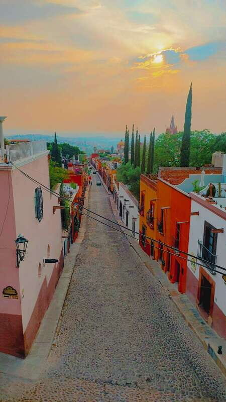 SAN MIGUEL SUNSET WALKING TOUR - An In-Depth Look at the Sunset Walk in San Miguel