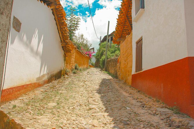 San Sebastian del Oeste - Key Points