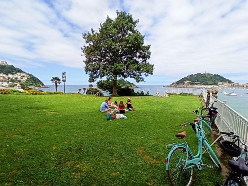 San Sebastián: Discover San Sebastian on a Bike - The Picnic in Paradise