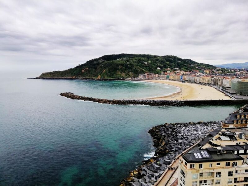 San Sebastian: Express Walk with a Local in 60 minutes - Why This Tour Could Be the Perfect Match