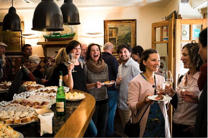San Sebastian Lunch Time Pintxo Tour with Wine - A Closer Look at the Pintxo Tour Experience