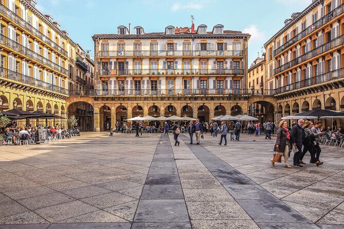 San Sebastian: Old Town Exploration Game and Tour - A Detailed Look at the Experience