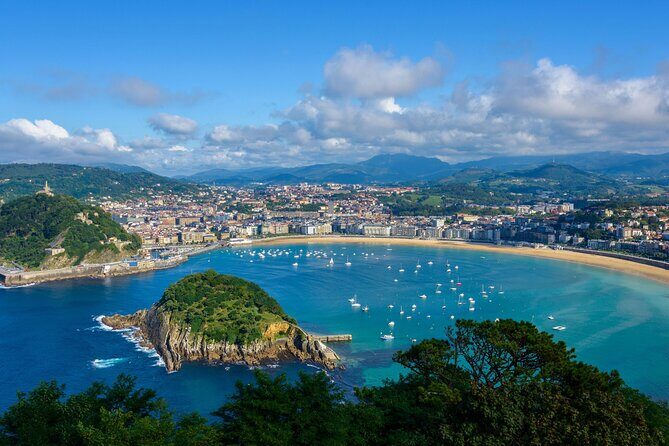 San Sebastian : Private Custom Walking Tour With A Guide - Who Is This Tour Best For?