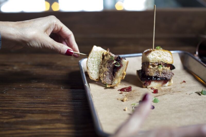 Santa Barbara: Funk Zone Food & Photo Tour - Key Points