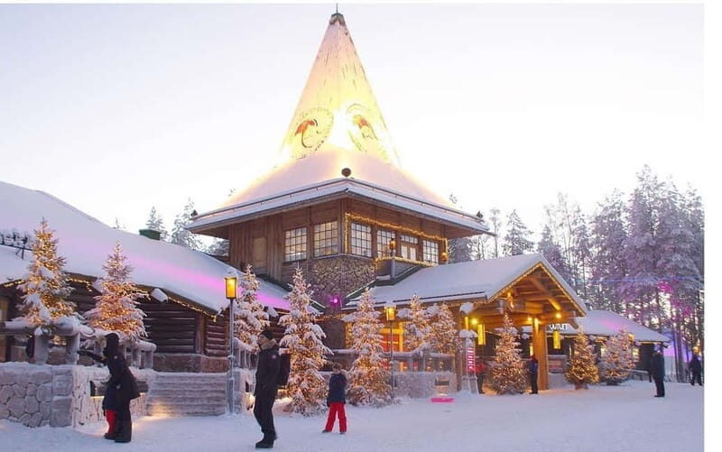 Santa Claus village and Arktikum museum tour in Lapland - Transition to the Arktikum Museum