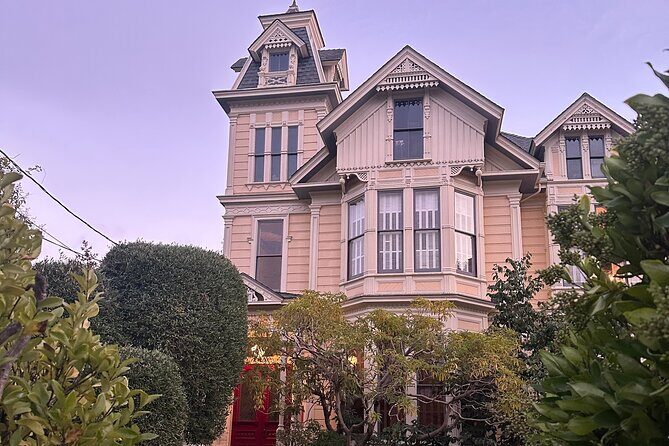 Santa Cruz Walking Tour: Discover Downtown & Mission Hill - An In-Depth Look at the Santa Cruz Walking Tour