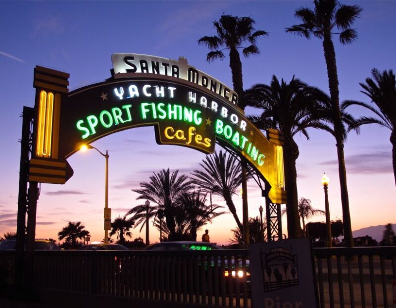 Santa Monica: Ghosts and Phantoms of the Pier Walking Tour - Who Would Love This Tour?