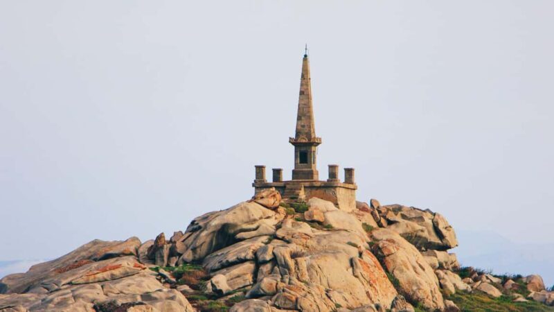 Santa Teresa: Speedboat tour around Lavezzi and Piana Island - How This Tour Offers Real Value