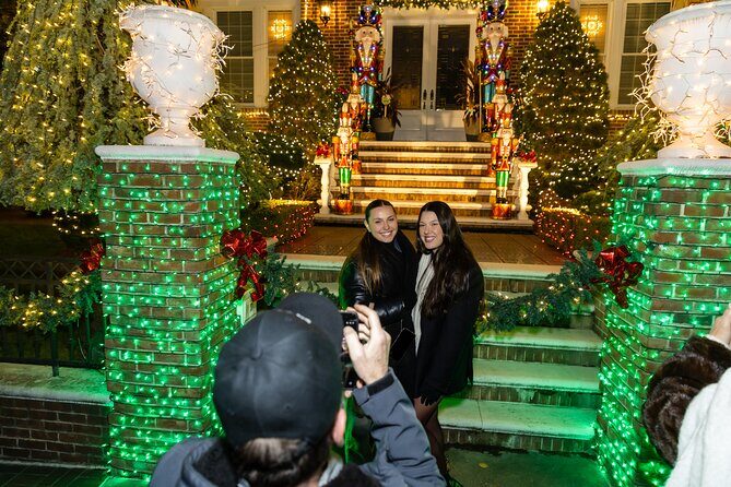 Santas Trolley to Dyker Heights - FAQ