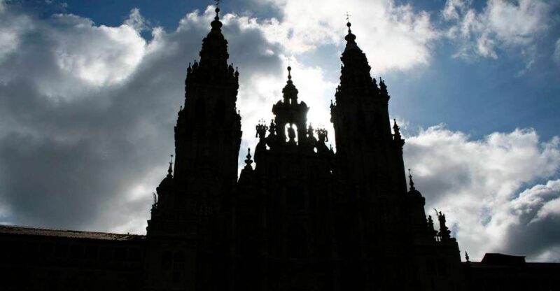 Santiago de Compostela: Private Guided Tour - Key Points