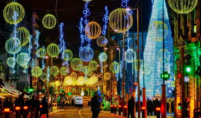 Santiago de Compostela: Vigo Christmas Lights Guided Tour - Who Will Love This Tour?