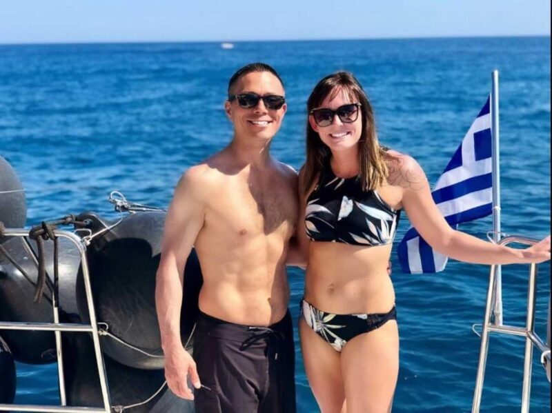 Santorini: Caldera Cruise with Greek Meal and Transfer - Discover the Magic of Santorini on a Catamaran