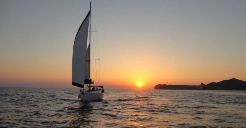 Santorini Caldera: Sunset Sailing Cruise with Meal - Who Should Book This Tour?