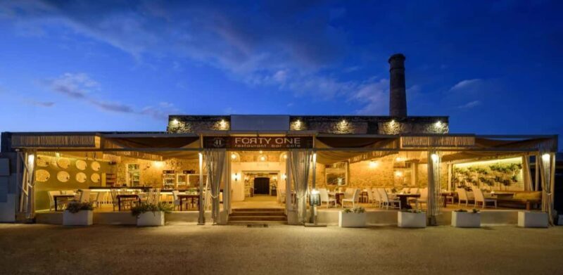 Santorini: Candlelight Restaurant Dinner on Black Sand Beach - A Closer Look at the Candlelight Dinner Experience