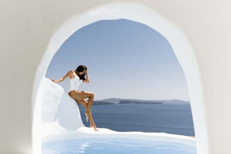 Santorini: Casual Photoshoot by Flying Dress Photo © - Who Will Love This Photoshoot?