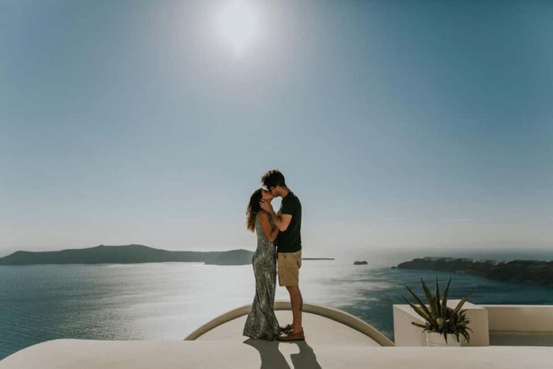 Santorini Couple Photography: Timeless Moments last forever - An In-Depth Look at the Santorini Couple Photography Experience