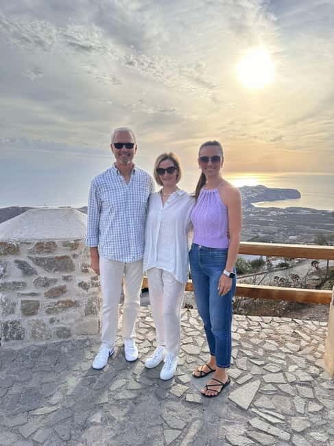 Santorini: Explore Hidden Gems on a Guided Tour - Key Points