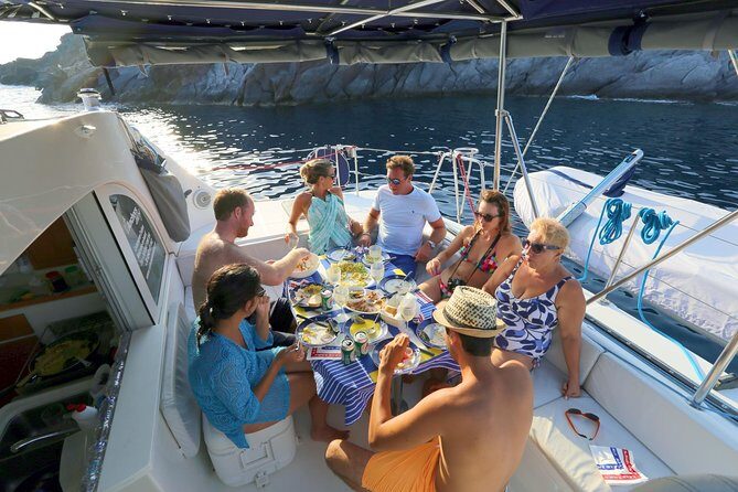 Santorini Full Day Catamaran Private Cruise incl. Meal, Drinks & Free Transport - Who Will Love This Cruise?