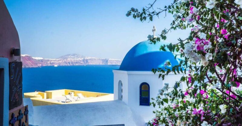 Santorini: Guided Highlights Tour with Private Wine Tasting - Key Points