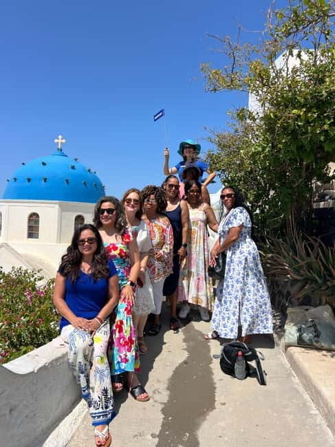 Santorini: Half-Day Must-Sees in a Small Group Tour - An In-Depth Look at the Tour Experience