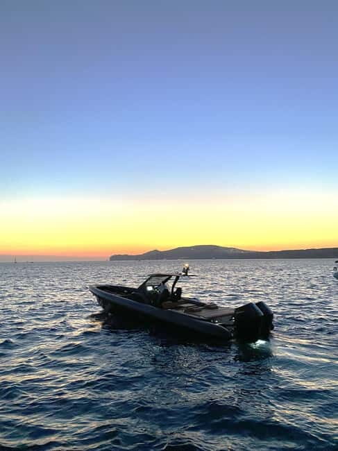 Santorini: High-Speed Cruise on a Sleek, Modern Yacht - Experience Overview: A Day of Scenic Wonder and Adventure