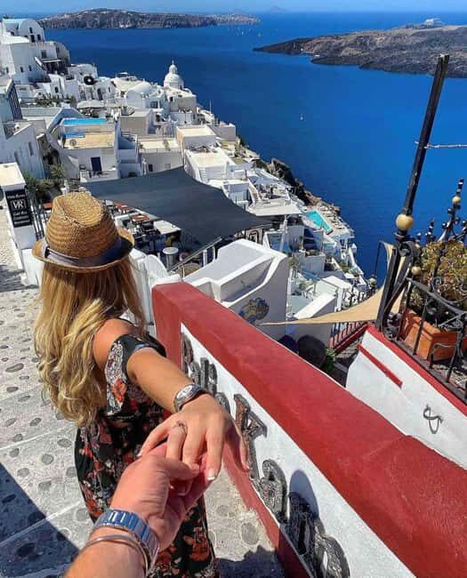 Santorini: Highlights Tour & Flying Dress Photoshoot - Exploring the Experience