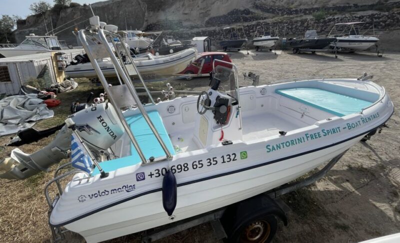 Santorini: License-Free Boat Rental with Snorkeling Gear - How It Works: Meeting, Duration, and Flexibility