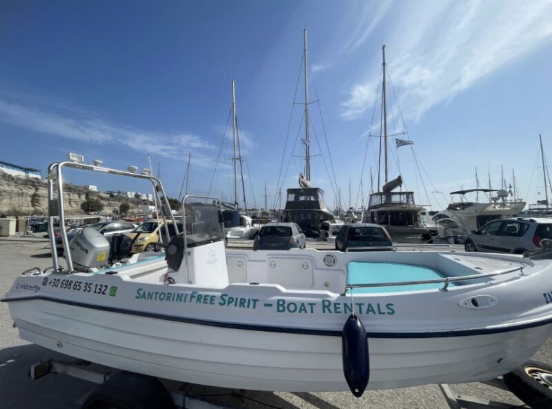 Santorini: License-Free Boat Rental with Snorkeling Gear - FAQ