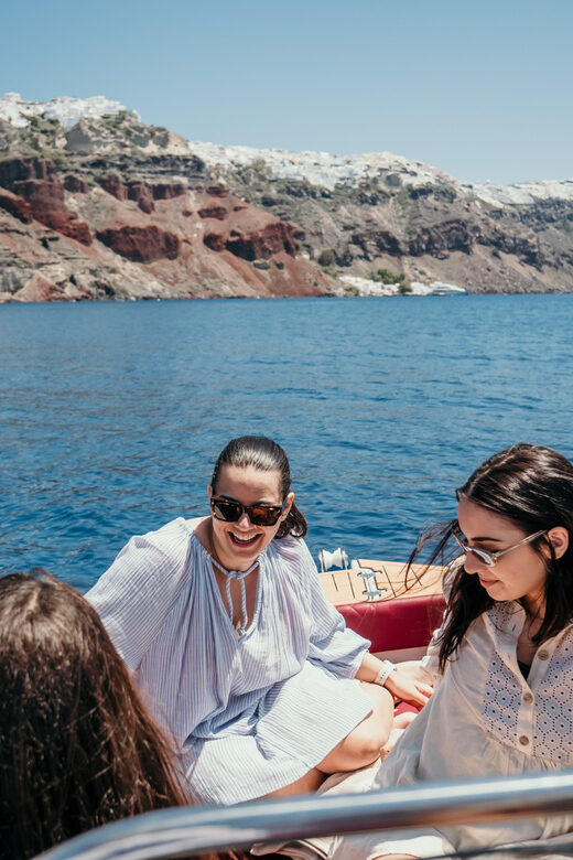 Santorini: License Free, Luxurious Small Boat Rental - FAQs