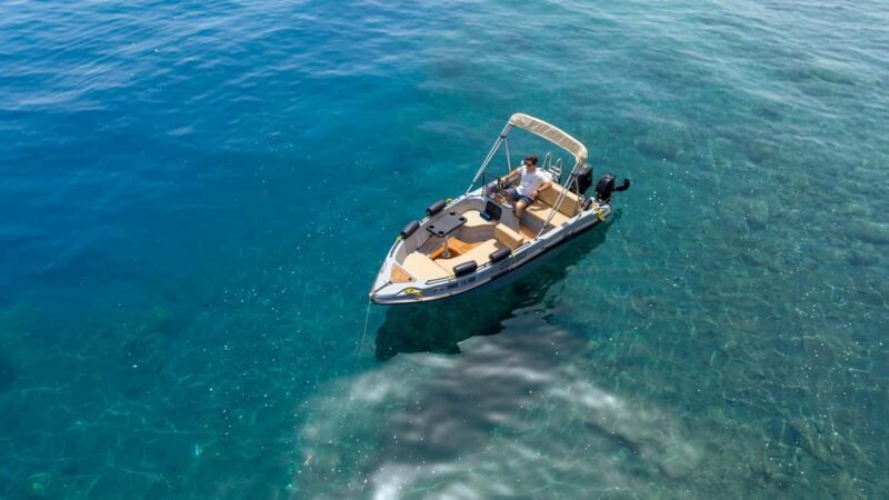 Santorini: License-Free Motor Boat Rental -Full or Half Day - The Sum Up