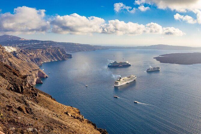 Santorini Luxury Catamaran Day Cruise with BBQ,drinks,transfer - Key Points