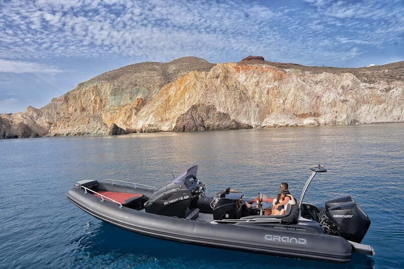 Santorini : Luxury Rib rental with Captain & Fuel included - An In-Depth Look at the Santorini Rib Experience
