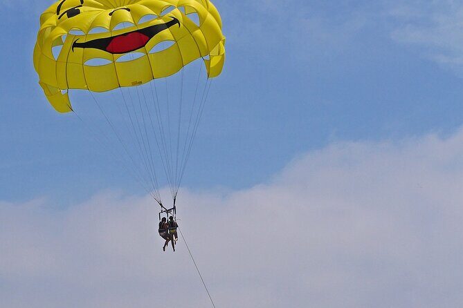 Santorini: Parasailing Flight Experience at Black Beach - A Closer Look at the Parasailing Experience in Santorini