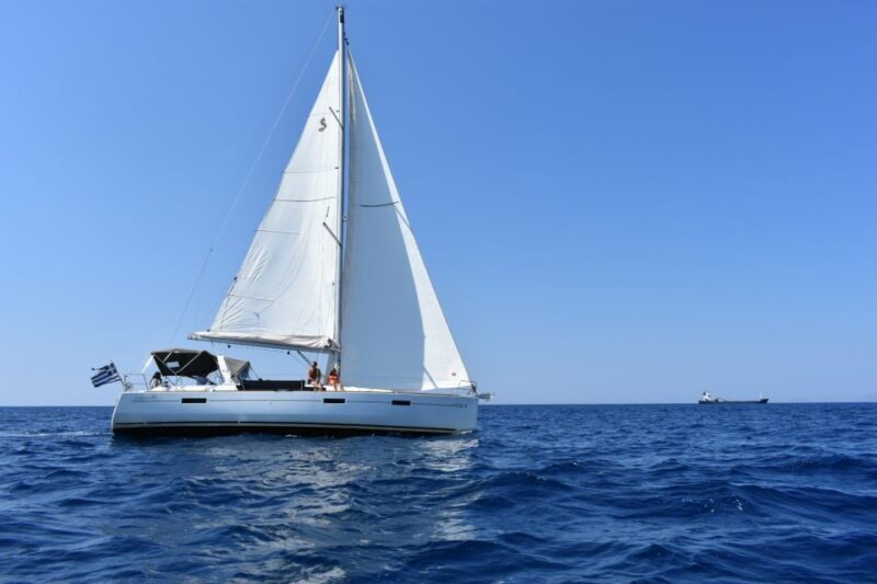 Santorini: Private Caldera Sailing Trip with Open Bar & Meal - FAQs
