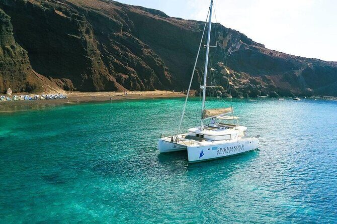 Santorini Private Catamaran Cruise with BBQ, Open Bar & Transfers - FAQ