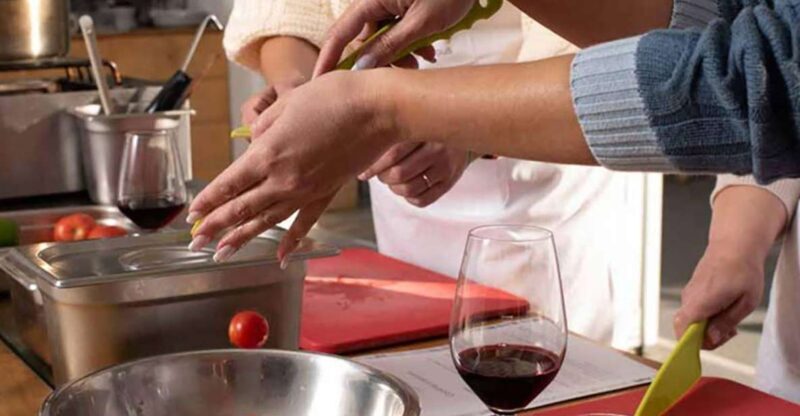 Santorini: Private Cooking Class and Wine Tasting Tour - Who Is This Tour Best For?