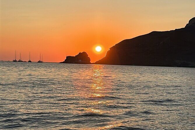 Santorini Private Cruise Sightseeing Tour with BBQ and Drinks - FAQ