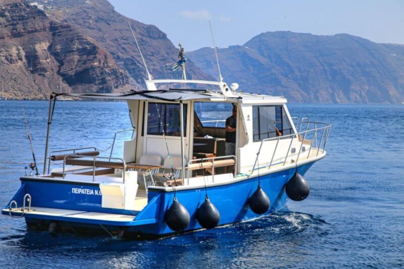 Santorini Private Cruise Sightseeing Tour with BBQ & Drinks - Key Points