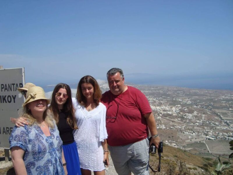 Santorini: Private Day Tour with Guide 6 Hours - Exploring Santorini in Detail