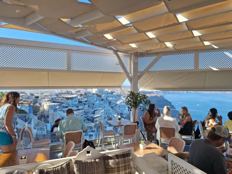 Santorini: Private Family Tour with Bilingual/Spanish Guide - Key Points